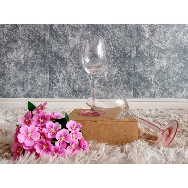 Kit Presente: Contém 2 Taças Cristal para Vinho 210ml + 1 Garrafa Vinho 750ml - Image 3