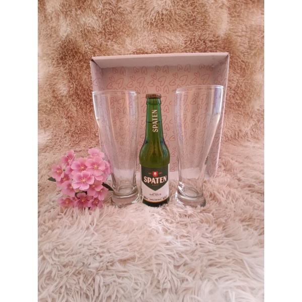Kit Presente: Contém 2 Copos de Vidro Weiss Grande para Cerveja 675ml + 1 Cerveja Long Neck