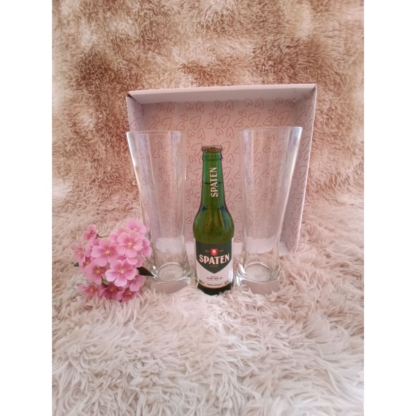 Kit Presente: Contém 2 Copos de Vidro Weiss Polite Grande para Cerveja 685ml + 1 Cerveja Long Neck