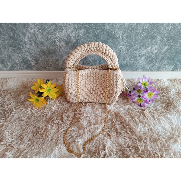 Bolsa Média Luxo em Crochê com Fios de Malha - Image 10