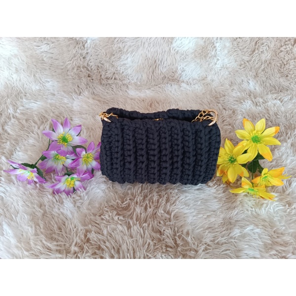 Bolsa Pequena Luxo em Crochê com Fios de Malha - Image 5
