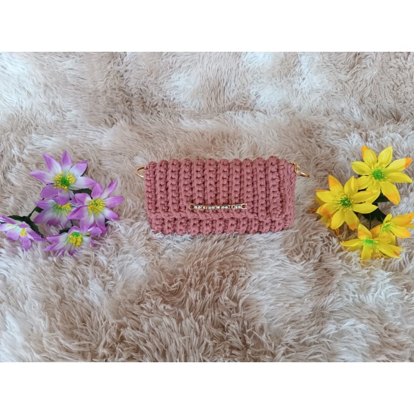 Bolsa Pequena Luxo em Crochê com Fios de Malha - Image 8
